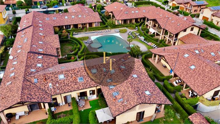 Comabbio - Villa a schiera in elegante residence