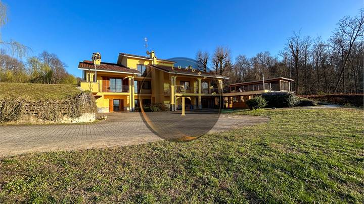 VILLA SIGNORILE CON OTTIMA PRIVACY